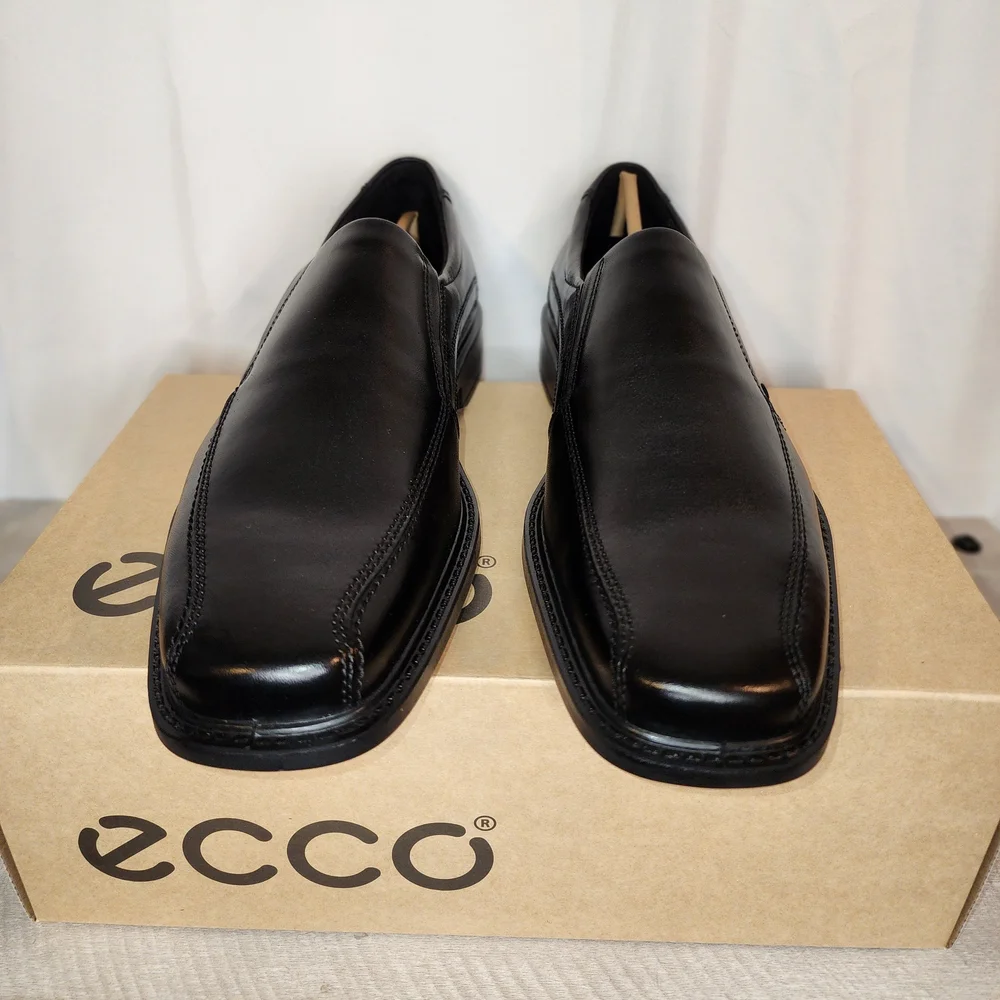 New! Men's ECCO Verona Classic Penny Loafer Size 10